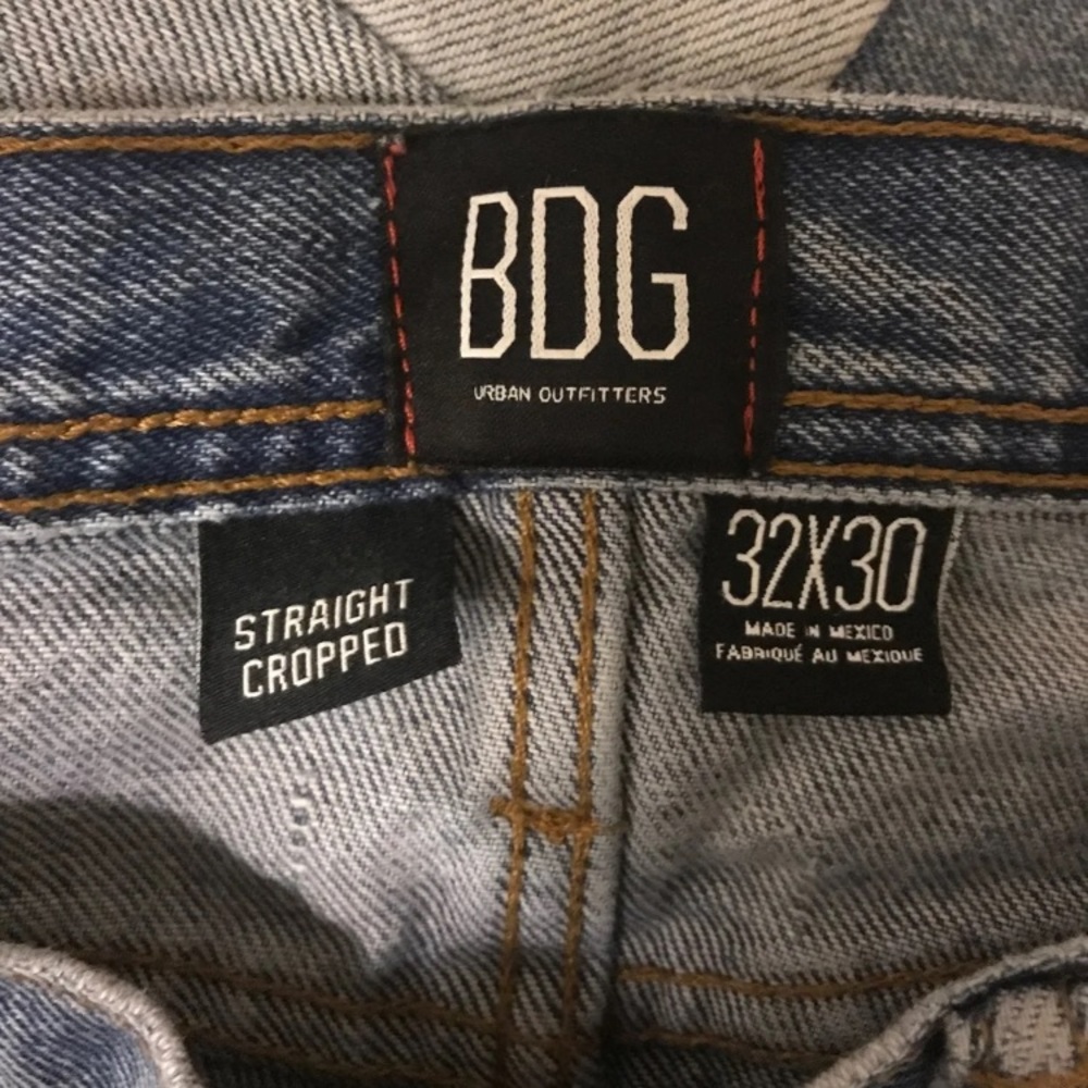 Urban Outfitters BDG Straight‎ cropped jeans